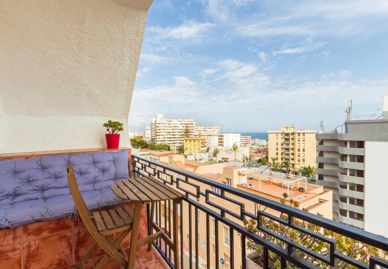 Reformado Apartamento En El Centro Con Vista Al Mar Torremolinos Exterior photo