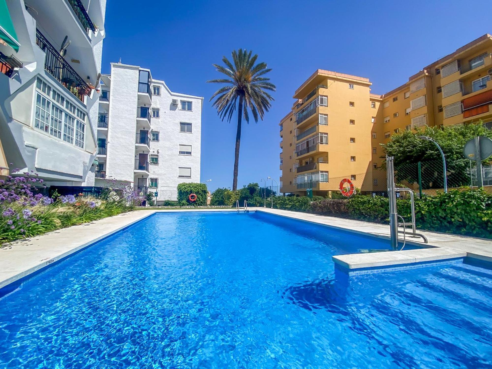 Reformado Apartamento En El Centro Con Vista Al Mar Torremolinos Exterior photo